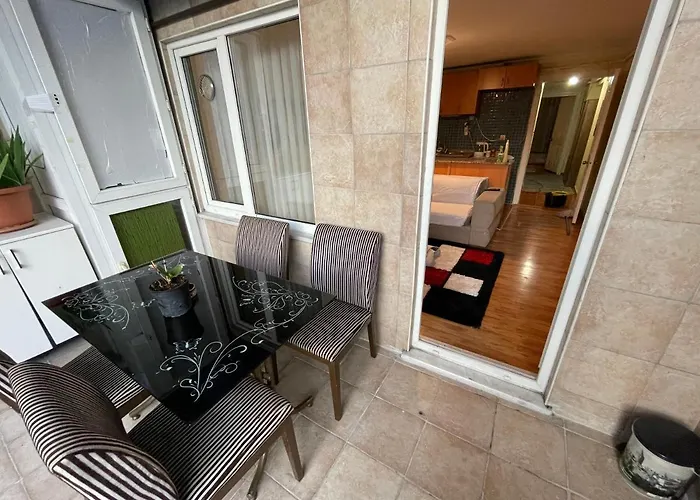 Lägenhet Double Teras In Center