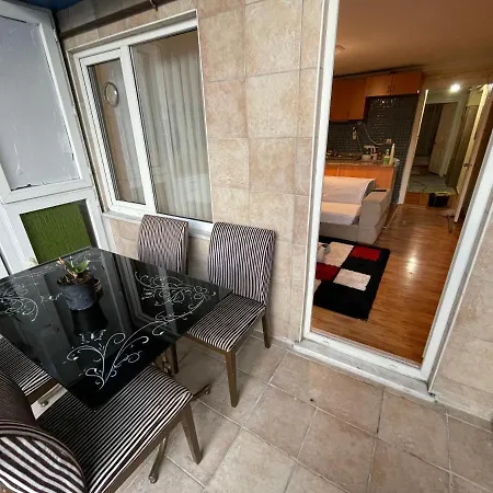 Apartment Double Teras In Center