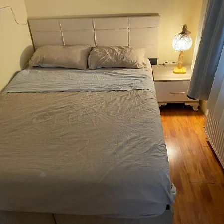 Double Teras In Center *